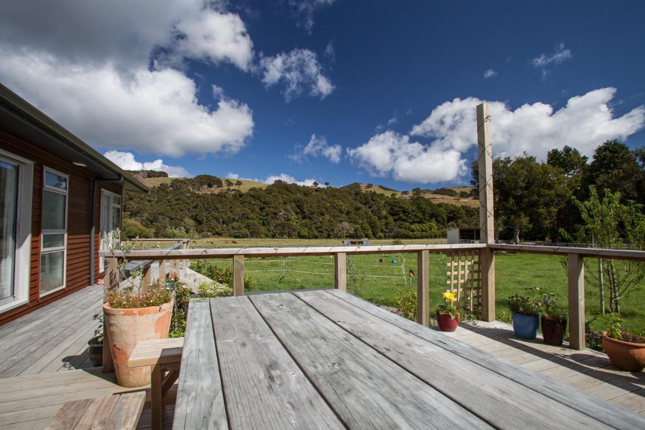 Narrow Neck Creek Farmstay And B&B Upper Hutt Ngoại thất bức ảnh